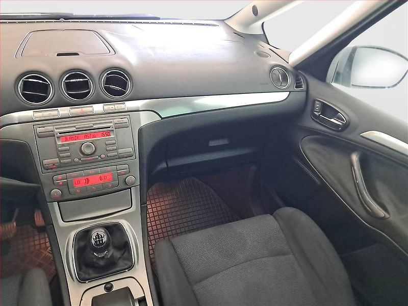 Ford S-MAX (2006) 2.0 TDCi, nová STK, Tažné - fotka 8 z 17
