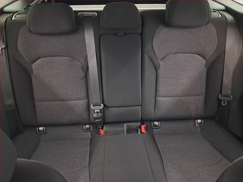 Hyundai i30 (2022) Family Smart 1.5 T-GDI MHEV - fotka 10 z 25