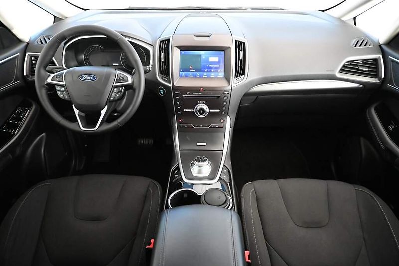 Ford S-MAX (2023) 2.5 LED ACC SONY FHEV DURATEC - fotka 12 z 39