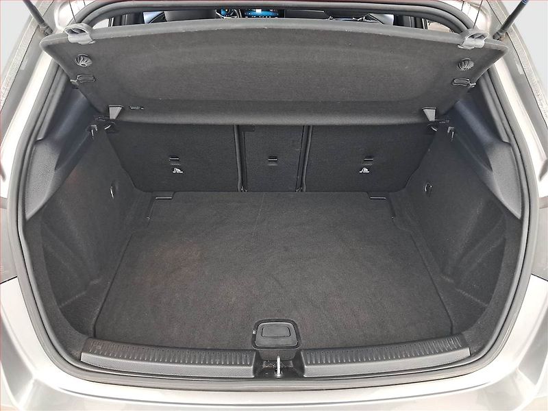 Mercedes-Benz Třídy A (2019) Progressive A 180 d, Automat - fotka 14 z 18
