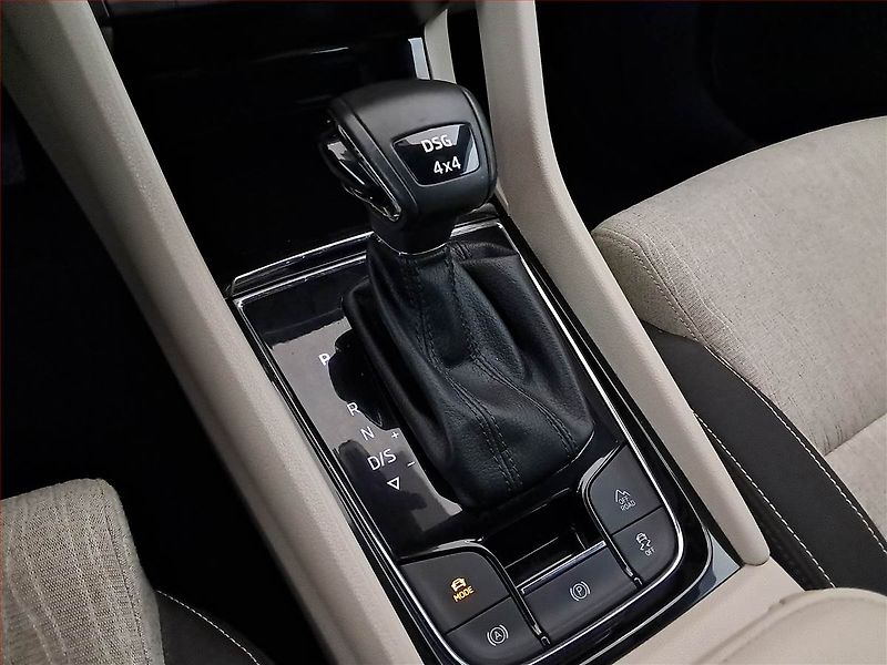 Škoda Karoq (2017) Style 2.0 TDI - fotka 17 z 19