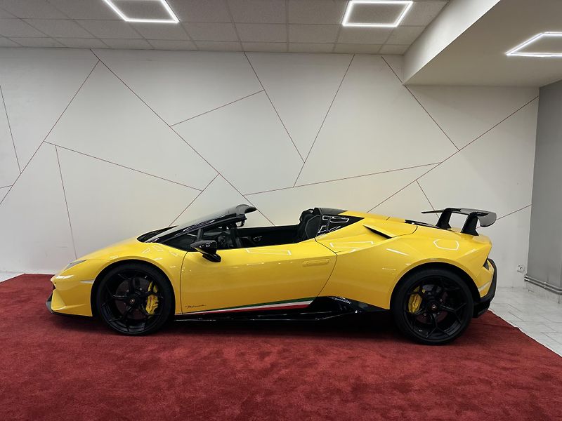Lamborghini Huracán (2019) Performante Spyder*TOP SPEC - fotka 3 z 15