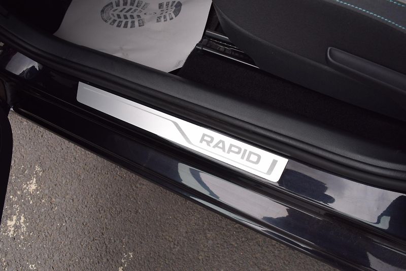 Škoda Rapid (2016) 1.2TSI 81kw ED. JOY XEN TAŽNÉ - fotka 22 z 45