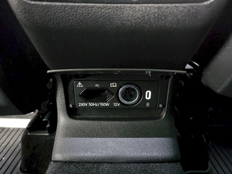 Škoda Karoq (2025) 2.0TSi 140kW 4x4 SPORTLINE TAŽ - fotka 25 z 32
