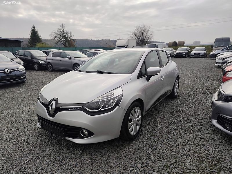 Renault Clio (2015) - fotka 1 z 30