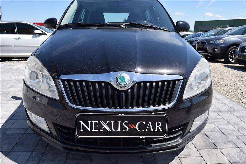 Škoda Fabia 1,6 TDI TAŽNÉ PO SERVISE ALU - fotka 2 z 46