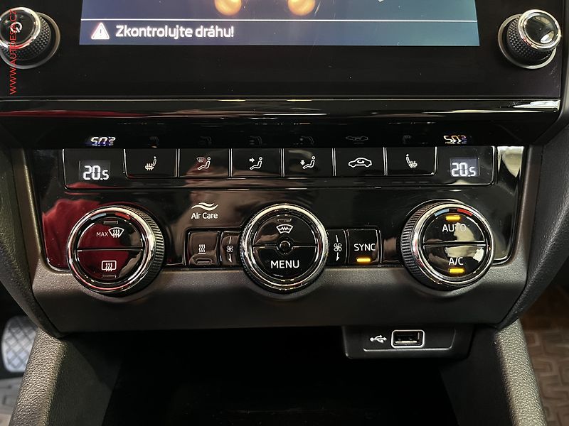 Škoda Octavia (2019) 2.0 TSi, ČR, Style, DSG, LED - fotka 15 z 16