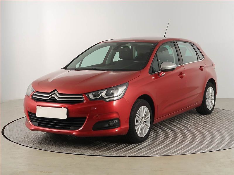 Citroën C4 (2018) Feel 1.2 PureTech, Serv.kniha - fotka 2 z 16