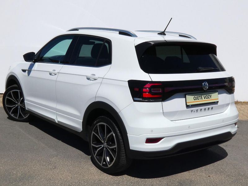 Volkswagen T-Cross R-Line 1,0 TSI DSG - fotka 12 z 29