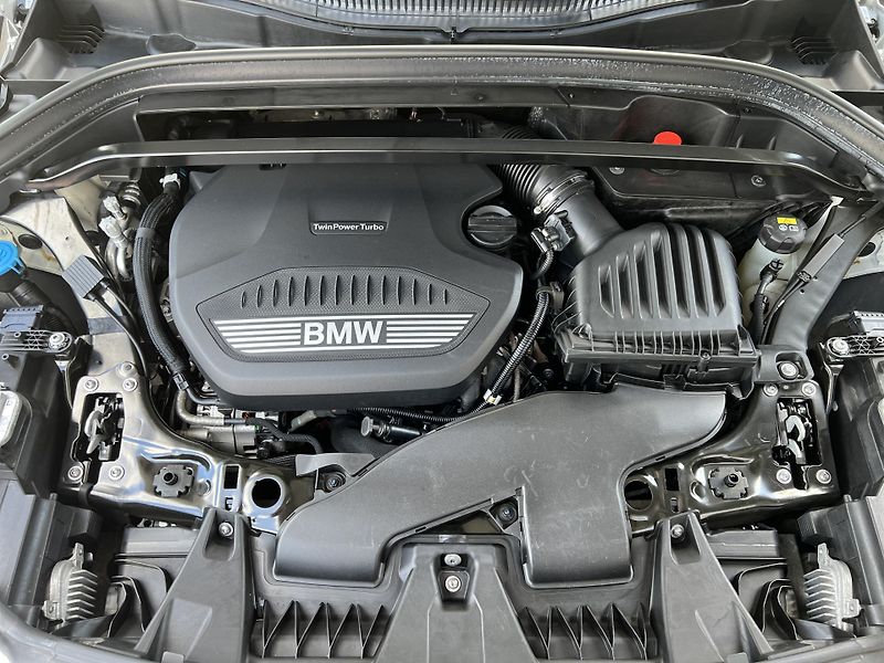 BMW X1 xDrive 20D AUTOMAT TEMPOMAT - fotka 41 z 47