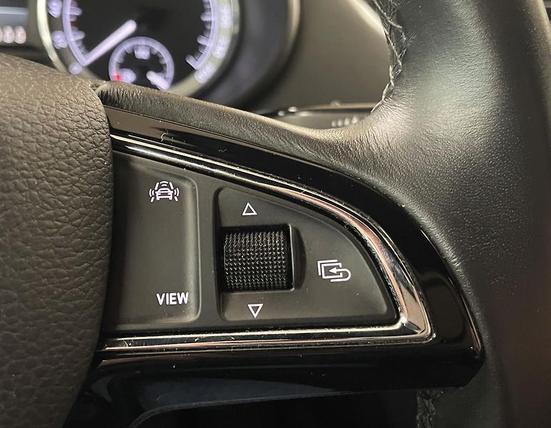 Škoda Octavia 1,5TSI Style Sport, ČR, 1.MAJ. - fotka 16 z 21