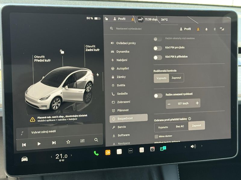 Tesla Model Y LONG RANGE 378KW-4x4-PANO-75KW - fotka 24 z 36