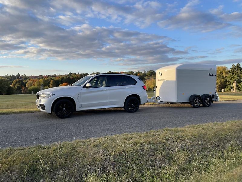 Debon (2026) C500 ALU bočnice, bílý - fotka 31 z 32