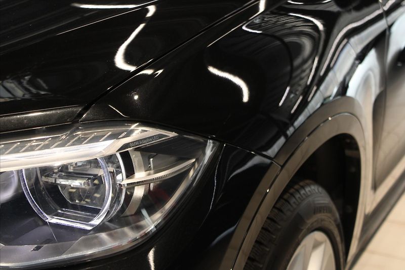BMW X5 xDrive40d NezTop/HUD/Pano/AdLE - fotka 30 z 32
