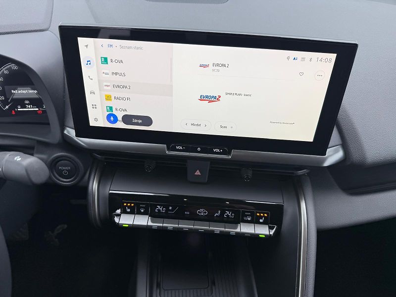 Toyota C-HR 1,8 HEV e-CVT Style - fotka 19 z 30