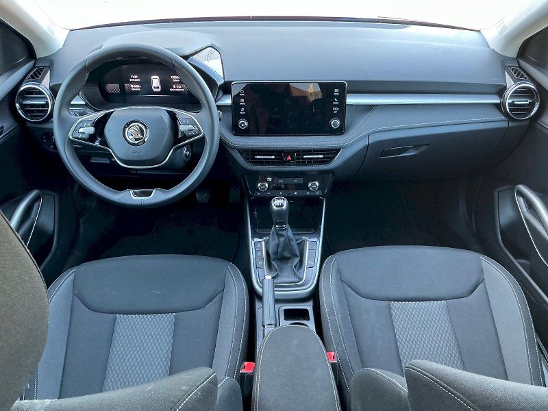Škoda Fabia (2024) 1.0 TSI Top Selection - fotka 5 z 33