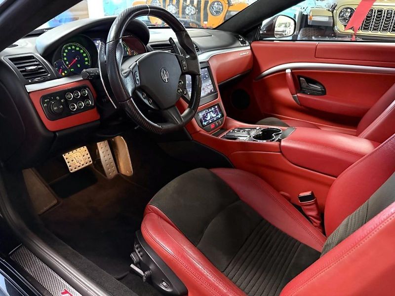 Maserati GranTurismo (2009) 4,7 V8 S F1 440k MC paket - fotka 7 z 20