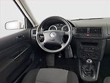 Volkswagen Golf (2003) 1.4 16V, nová STK - náhled 7