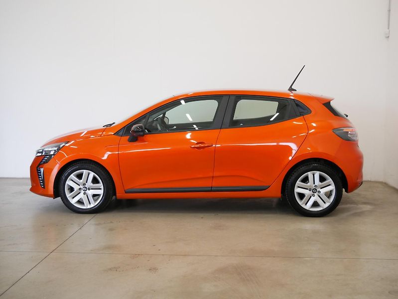 Renault Clio - fotka 3 z 28