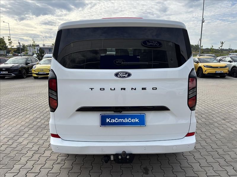 Ford Tourneo Custom 2,0 EcoBlue 125kW Titanium L1 - fotka 4 z 54