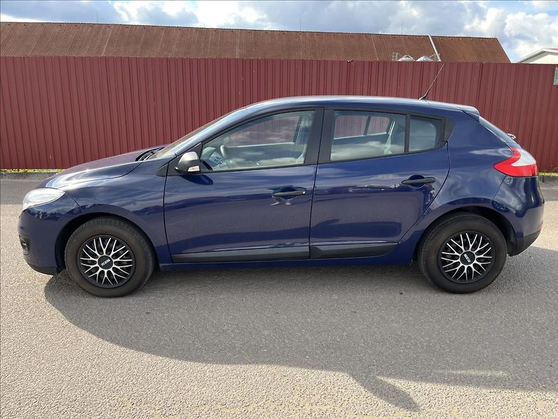 Renault Mégane 1,6 i KLIMA SERVIS STK 2/2027 - fotka 4 z 35