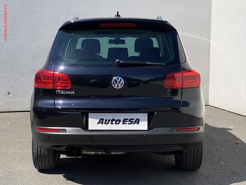 Volkswagen Tiguan (2012) 2.0 TSi 4x4, Sport&Style - fotka 5 z 19