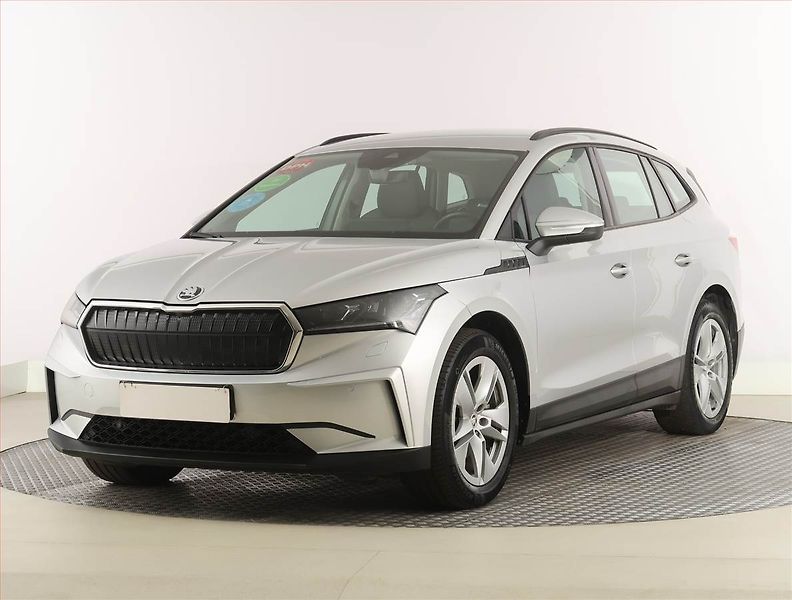 Škoda Enyaq (2023) 60 (62 kWh), SoH 92% - fotka 2 z 28