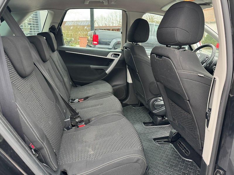 Citroën C4 Picasso (2011) 1,6 HDI 82 KW - fotka 21 z 31