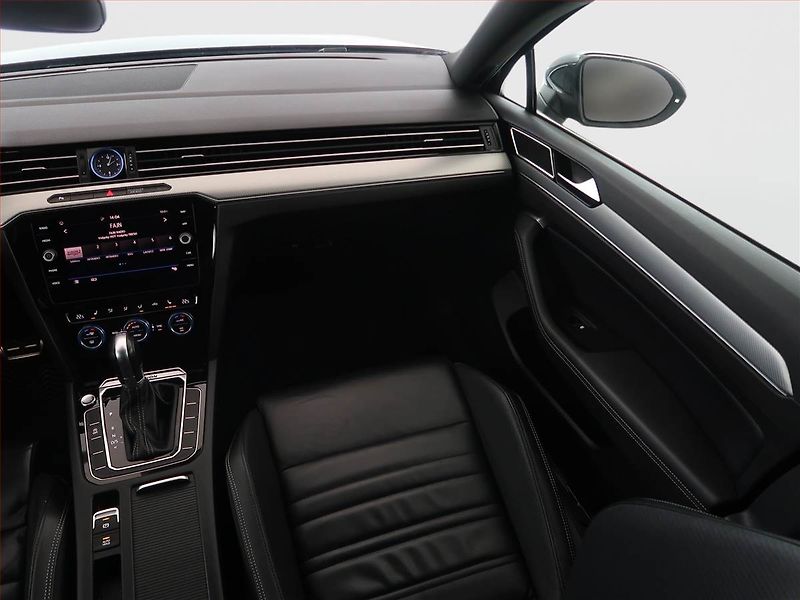Volkswagen Passat (2019) R-Line 2.0 TDI, 4X4, Automat - fotka 8 z 26