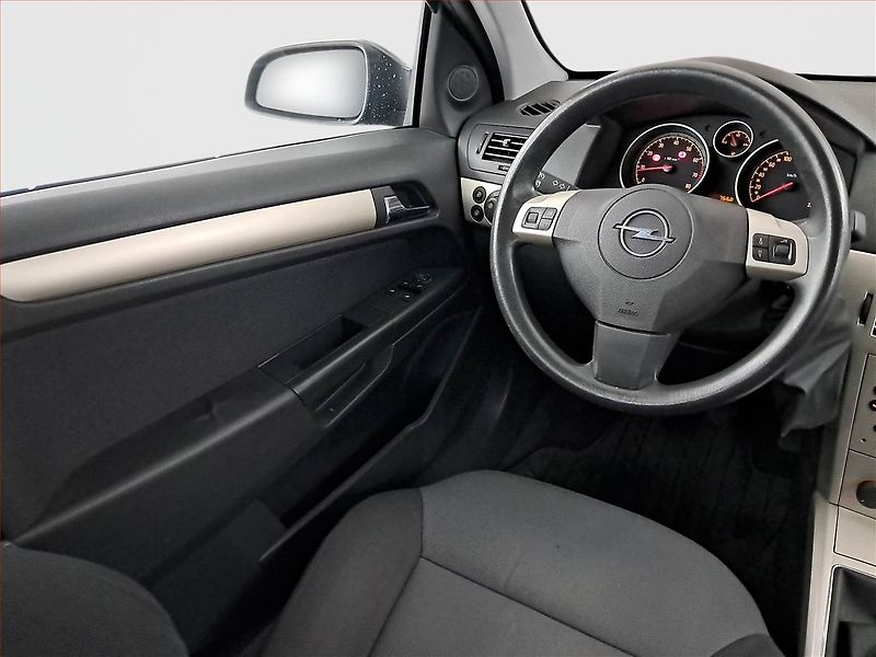 Opel Astra (2009) 1.6 16V, nová STK - fotka 7 z 16