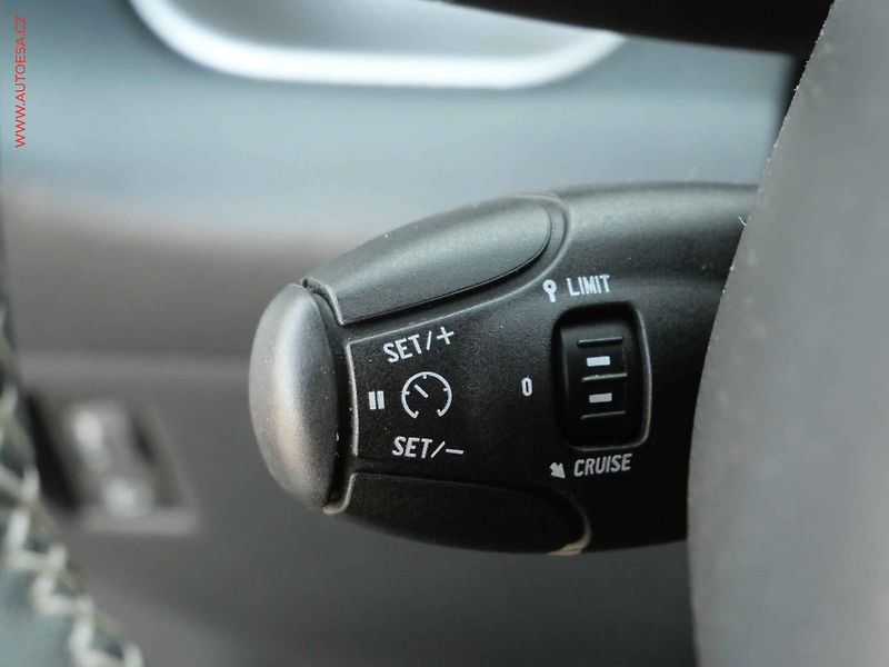 Citroën C3 Picasso (2016) 1.2 PT, AC, TZ, temp - fotka 11 z 15
