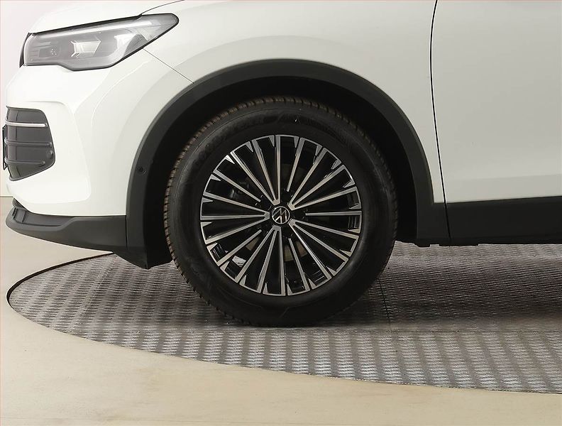 Volkswagen Tiguan (2025) Life 1.5 eTSI, digi klima - fotka 15 z 23