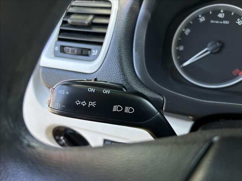 Škoda Fabia 1,6 i Automat  Klima, nová STK - fotka 21 z 50