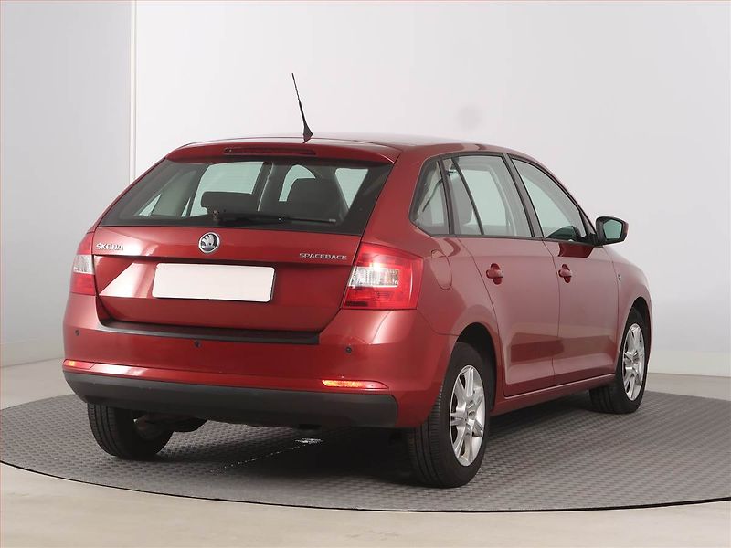 Škoda Rapid (2014) Spaceback 1.6 TDI, Navi - fotka 5 z 15