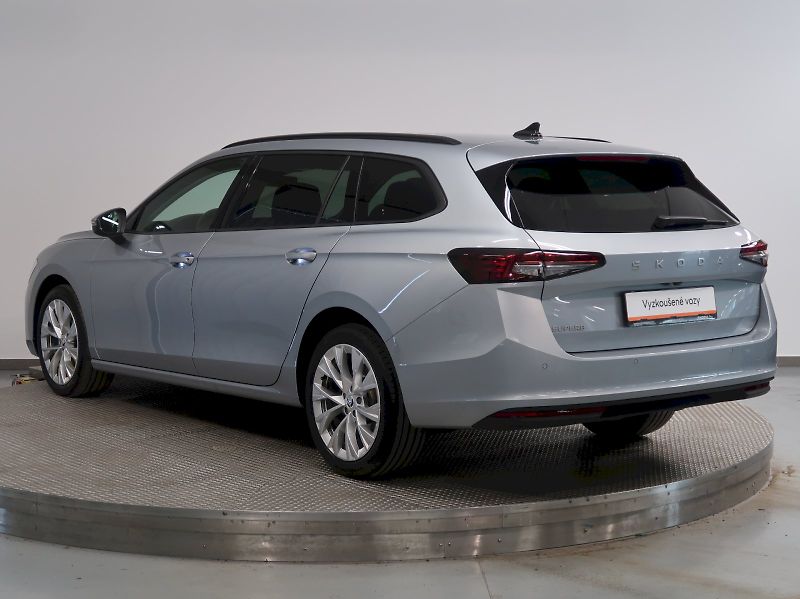Škoda Superb (2024) 2.0TDI 110KW DSG CANTON LED MA - fotka 7 z 41