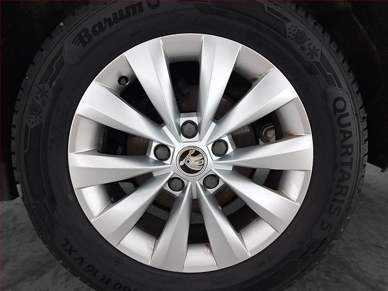 Škoda Karoq (2021) Ambition 1.0 TSI, Serv.kniha - fotka 14 z 20