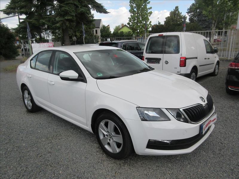 Škoda Octavia 1,6 TDI 85kW - fotka 2 z 11