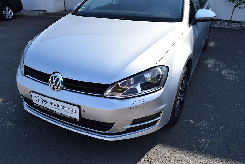 Volkswagen Golf (2016) 1.4TSI 92kw CLBMT WEBAS TAŽNÉ - fotka 2 z 50