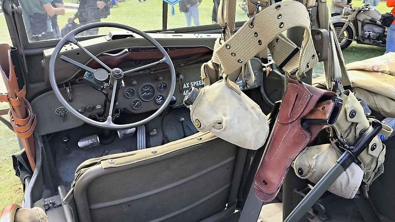 Dvanáctý ročník akce Veterán párty ve Chvalské tvrzi.