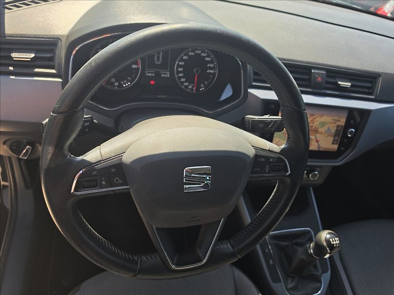 Seat Arona 1,0 TSi 85KW Style NAVI ALU - fotka 11 z 44