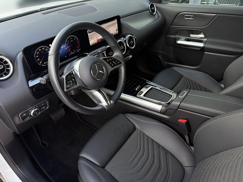 Mercedes-Benz GLA 200 d 4M Progressive Advanced - fotka 9 z 27