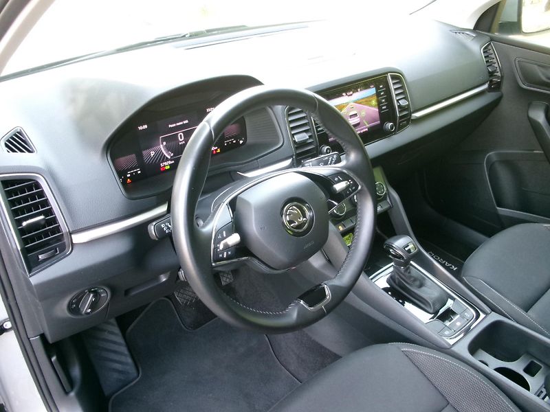 Škoda Karoq (2023) 2,0TDI DSG ACC BT  - fotka 8 z 28