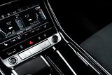 Audi Q8 - náhled 13