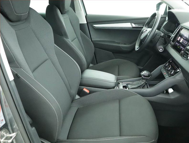 Škoda Karoq (2024) Ambition 2.0 TDI - fotka 9 z 21