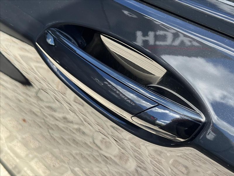 BMW Řada 7 3,0 740Ld xDrive M-Paket AT DP - fotka 43 z 45