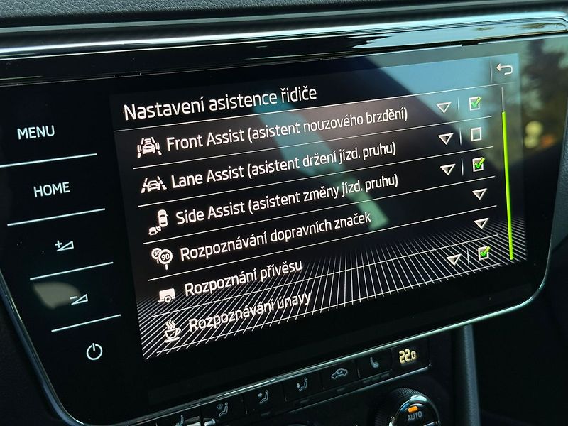 Škoda Superb 2.0TDI 110kW DSG Sportline Taž - fotka 9 z 16