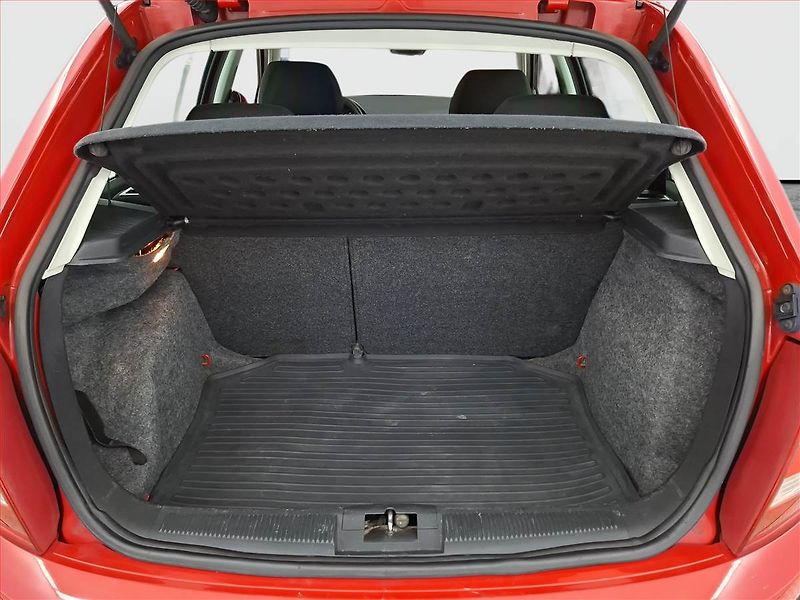 Škoda Fabia (2007) 1.2 12V, oblíbený vůz - fotka 13 z 13
