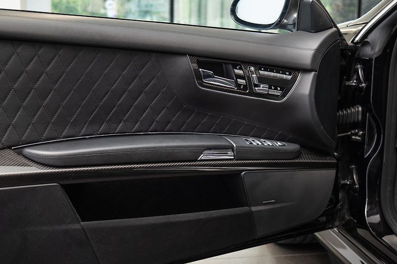 Mercedes-Benz CL V12/Nappa/HarmanKardon/Karbon/ - fotka 7 z 24
