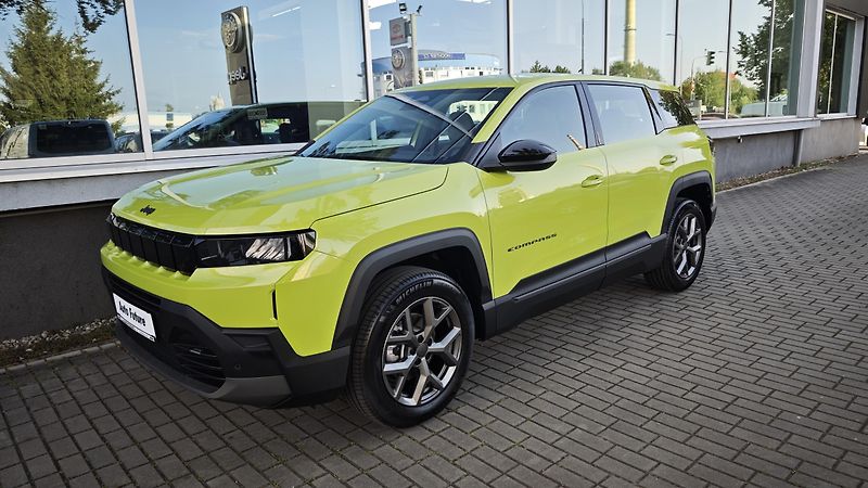 Jeep Compass (2026) Altitude hybrid 145PS automat  - fotka 2 z 25