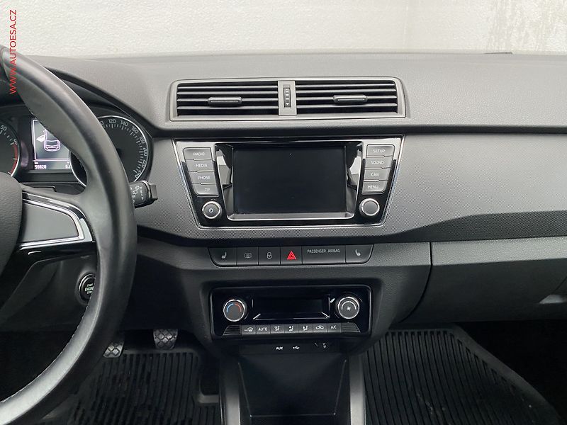 Škoda Fabia (2017) 1.0 TSi, ČR, Style - fotka 12 z 17